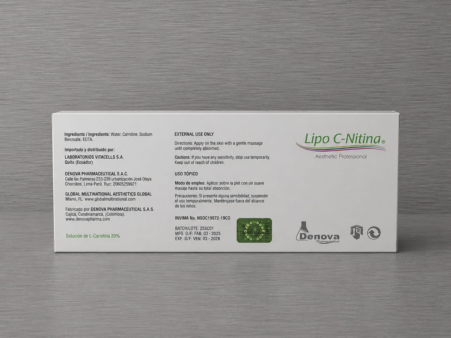 Caja blanca con la etiqueta “Lipo C-Nitina” y el logotipo de Demore sobre una superficie gris.