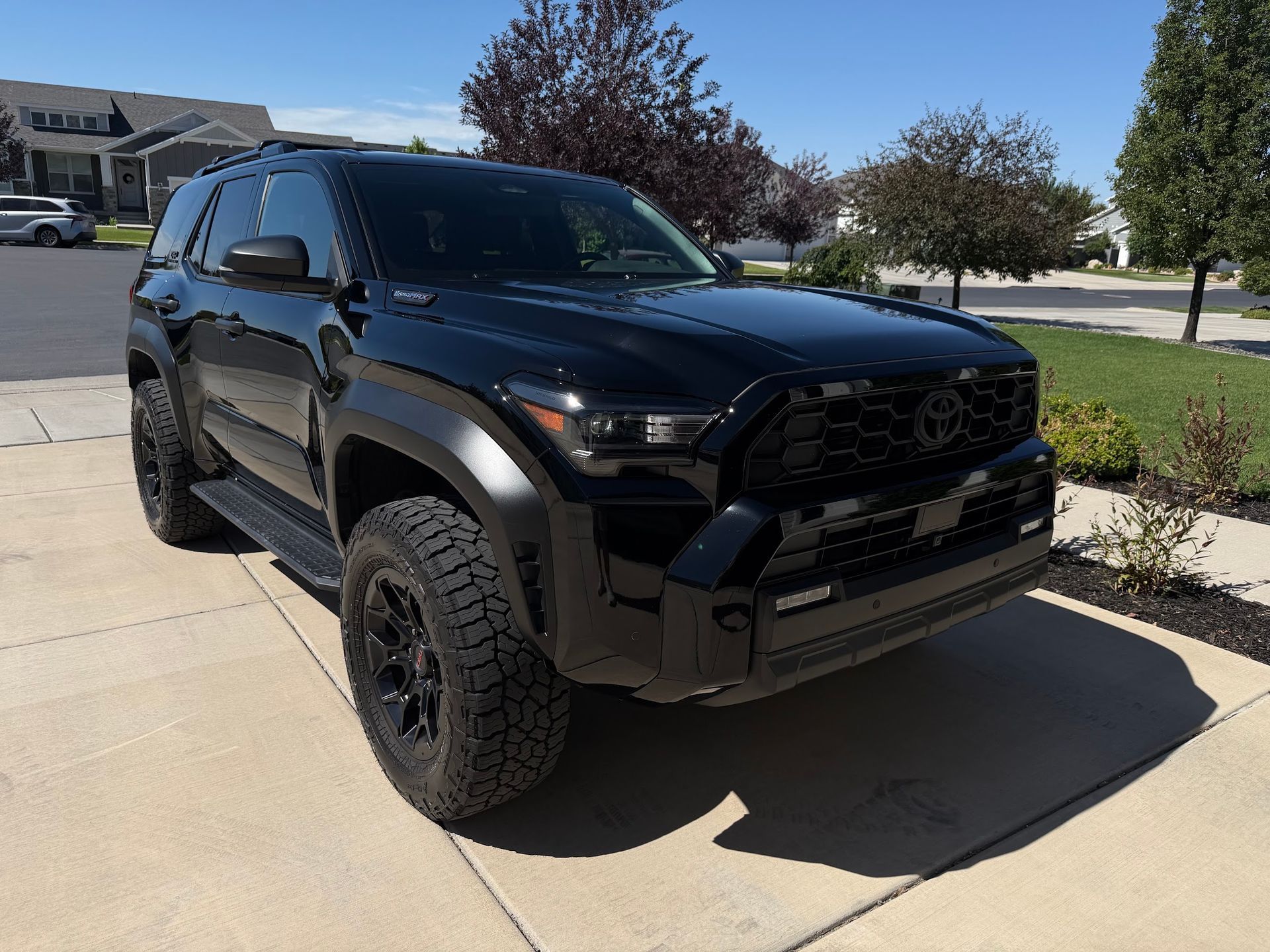 SB3 certified installer applying ceramic coating