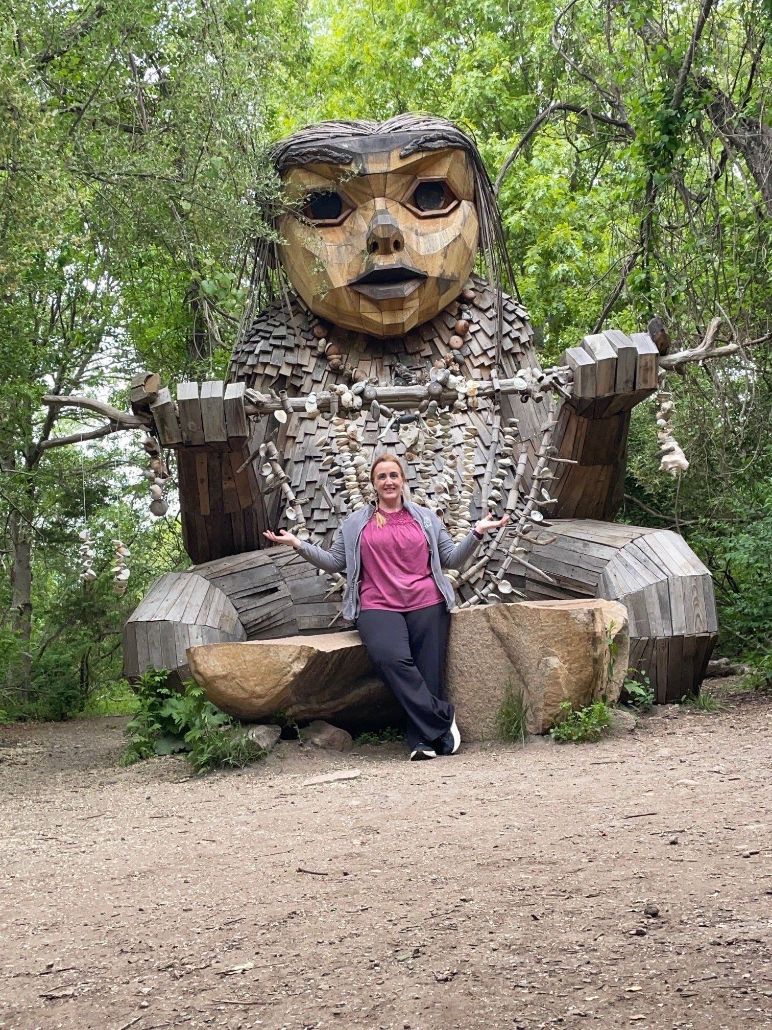 Julia with troll