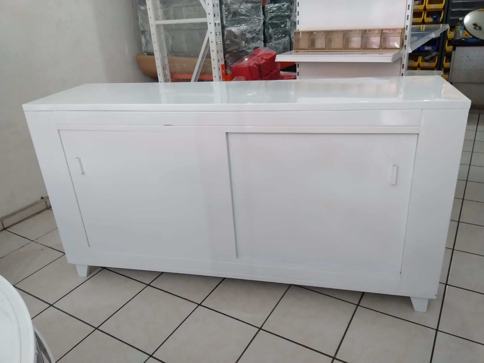 EXHIBI MUEBLES