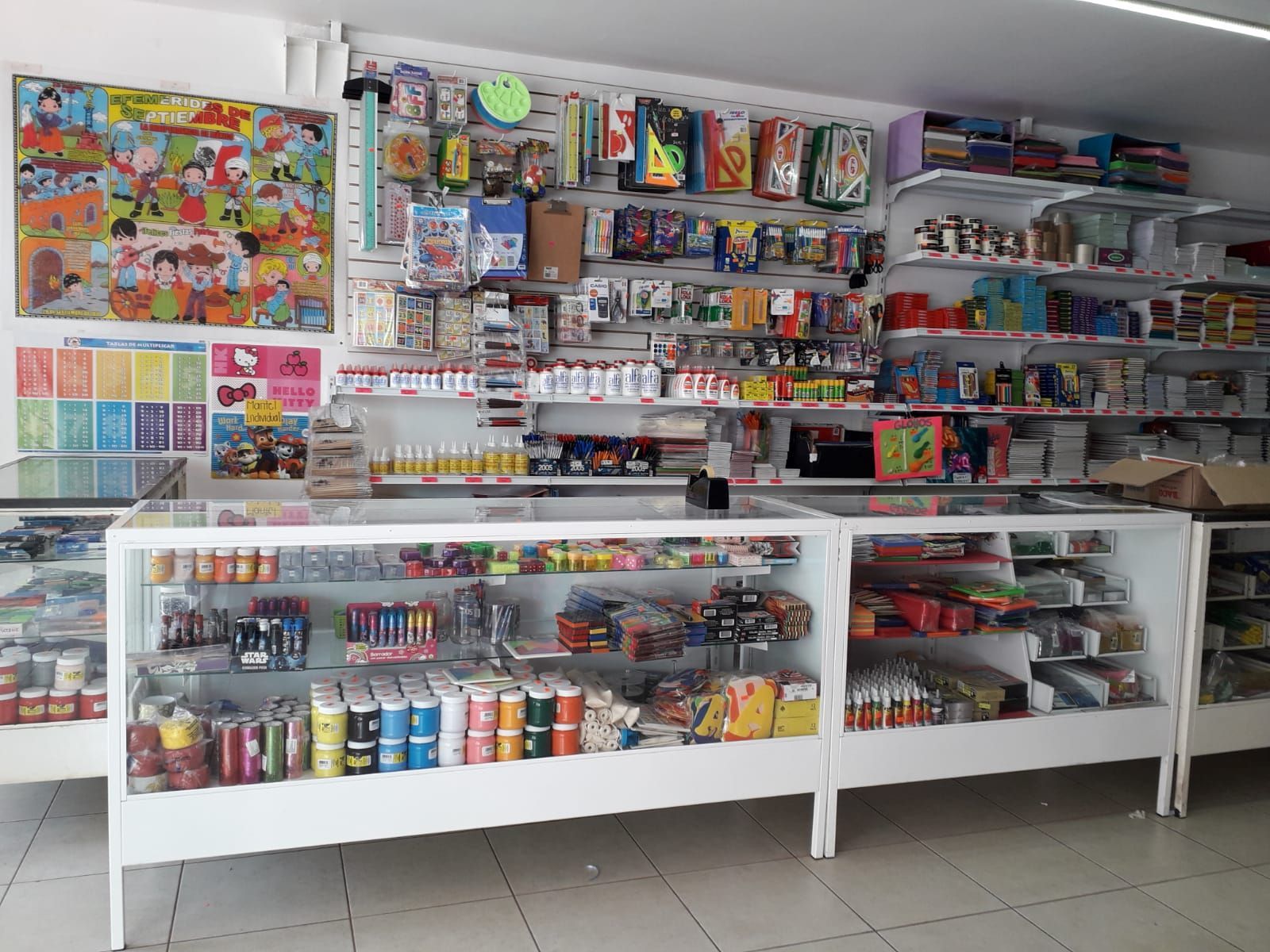 EXHIBI MUEBLES