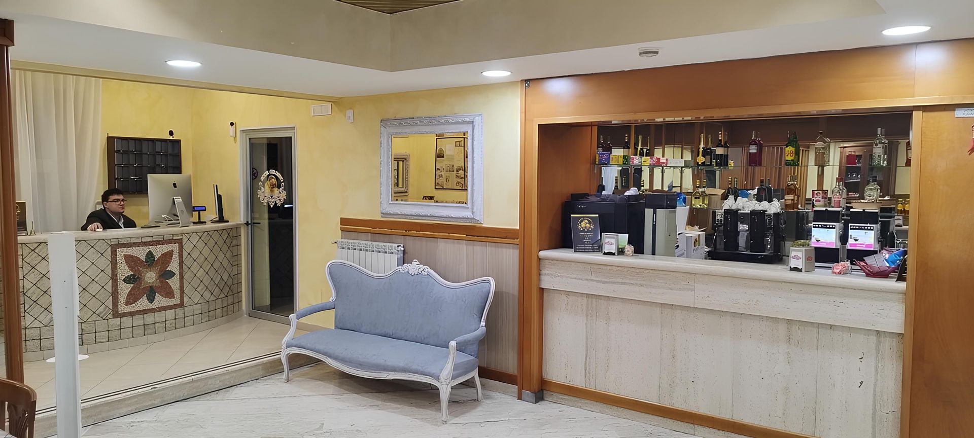 Stanze accoglienti e ristorante | Colleferro | Hotel Colosseo