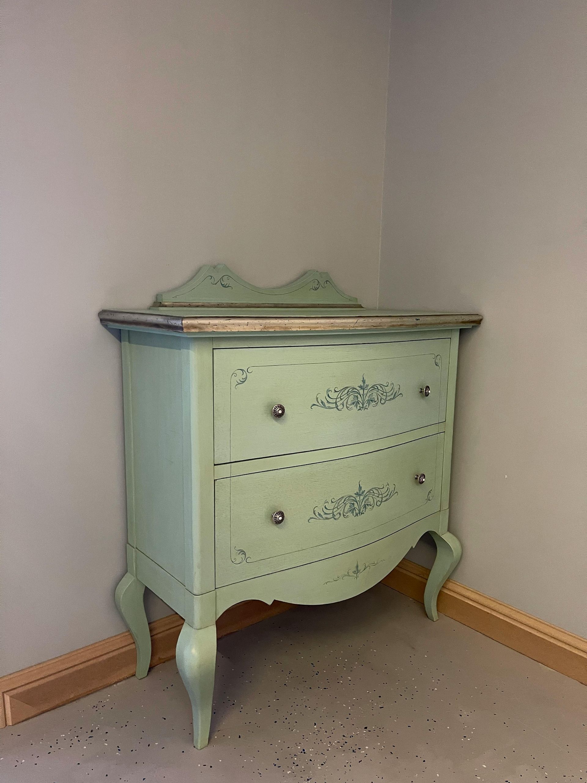 Dresser