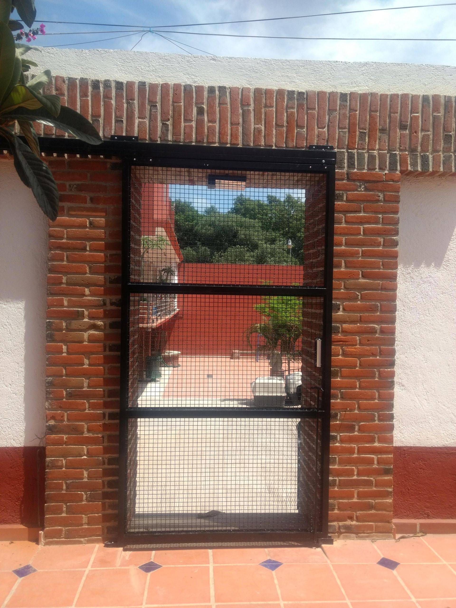 LA PROVIDENCIA HERRERÍA -PUERTAS CORREDIZAS LA PROVIDENCIA HERRERÍA -PUERTAS CORREDIZAS