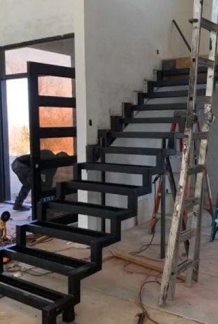 LA PROVIDENCIA HERRERÍA -TIPOS DE ESCALERAS DE HERRERÍA LA PROVIDENCIA HERRERÍA -TIPOS DE ESCALERAS DE HERRERÍA