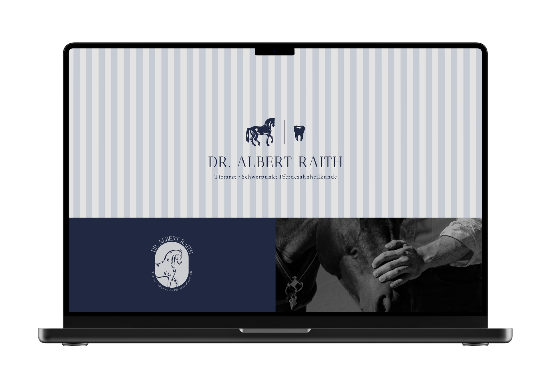 Laptop mit einer Webseite, die ein Pferdelogo, einen gestreiften Hintergrund und einen zweifarbigen unteren Bereich zeigt.