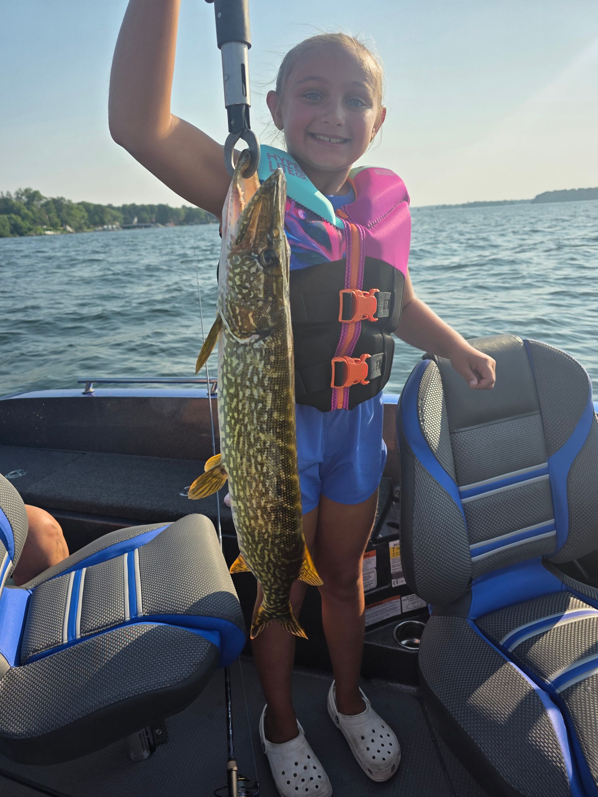minneapolis fishing guide