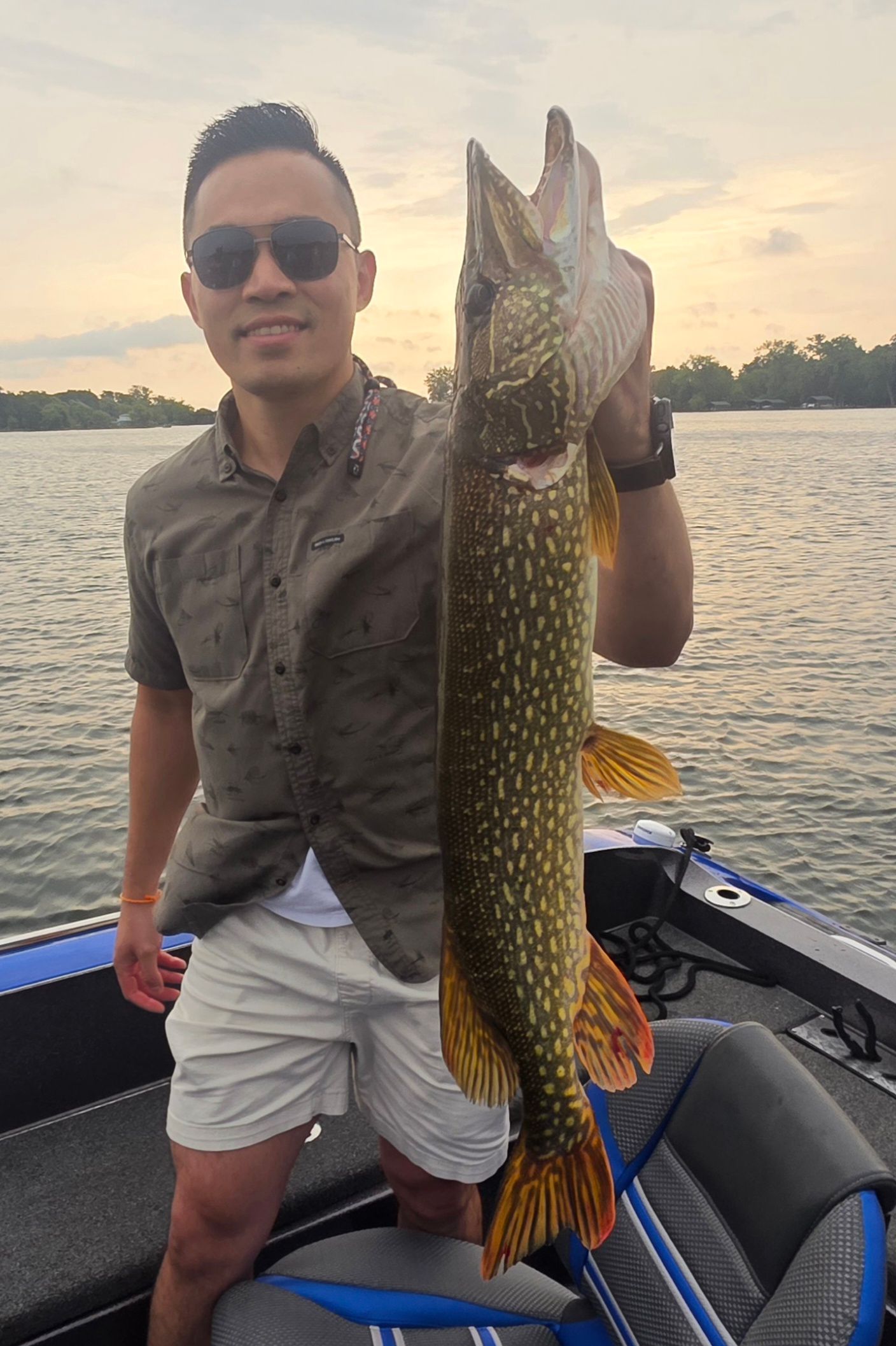 minneapolis fishing guide