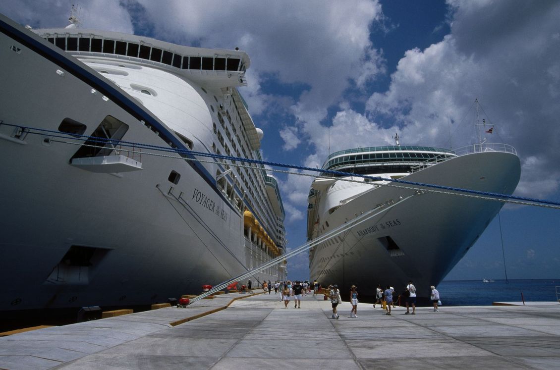 grandi navi ormeggiate