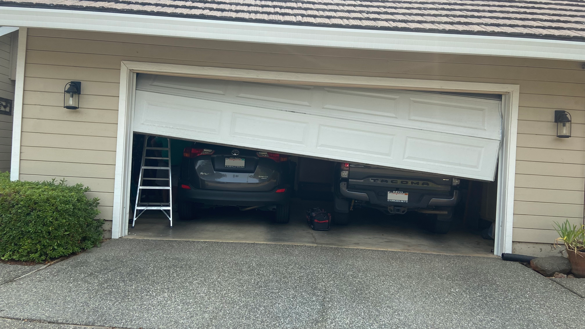 El Dorado Hills Garage Door Repair Before