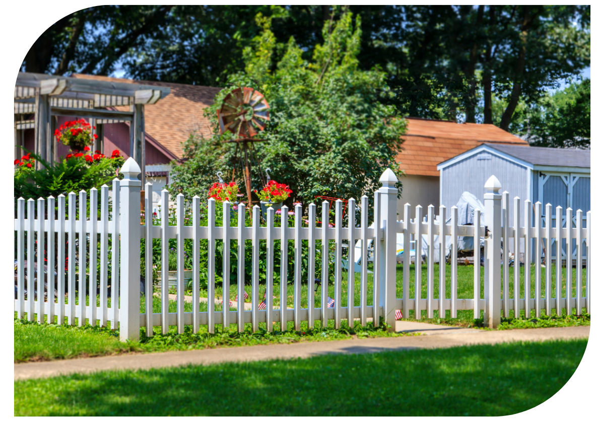 vinyl fencing in menomonee falls, WI