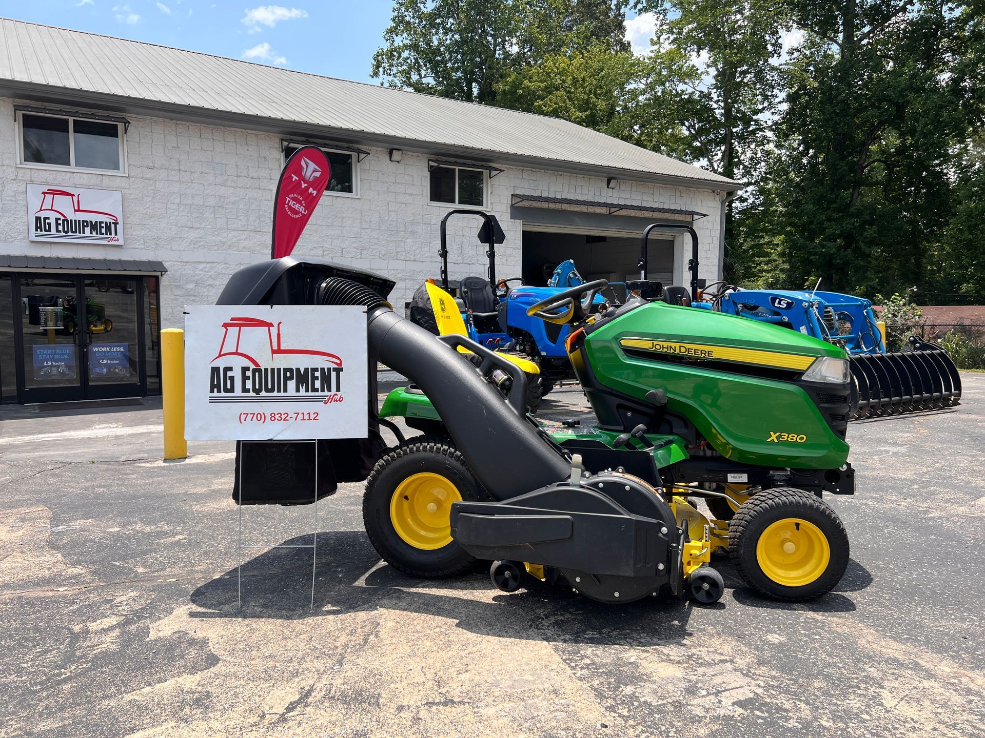 John Deere X380