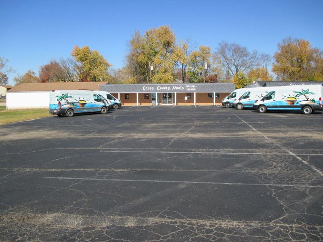 Van — Cincinnati, OH — Cross County Pool Serv
