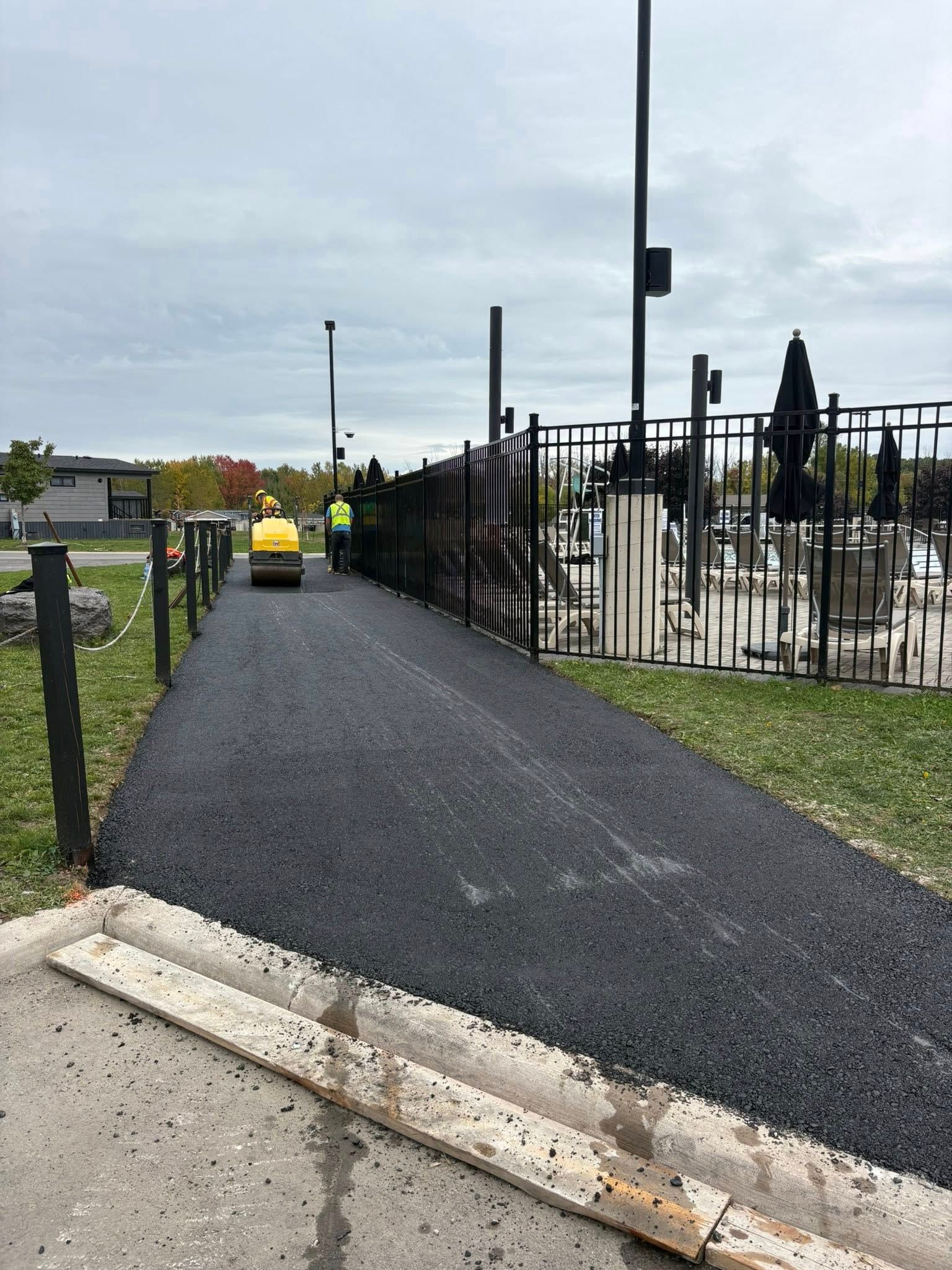 	
Residential driveway paving Niagara