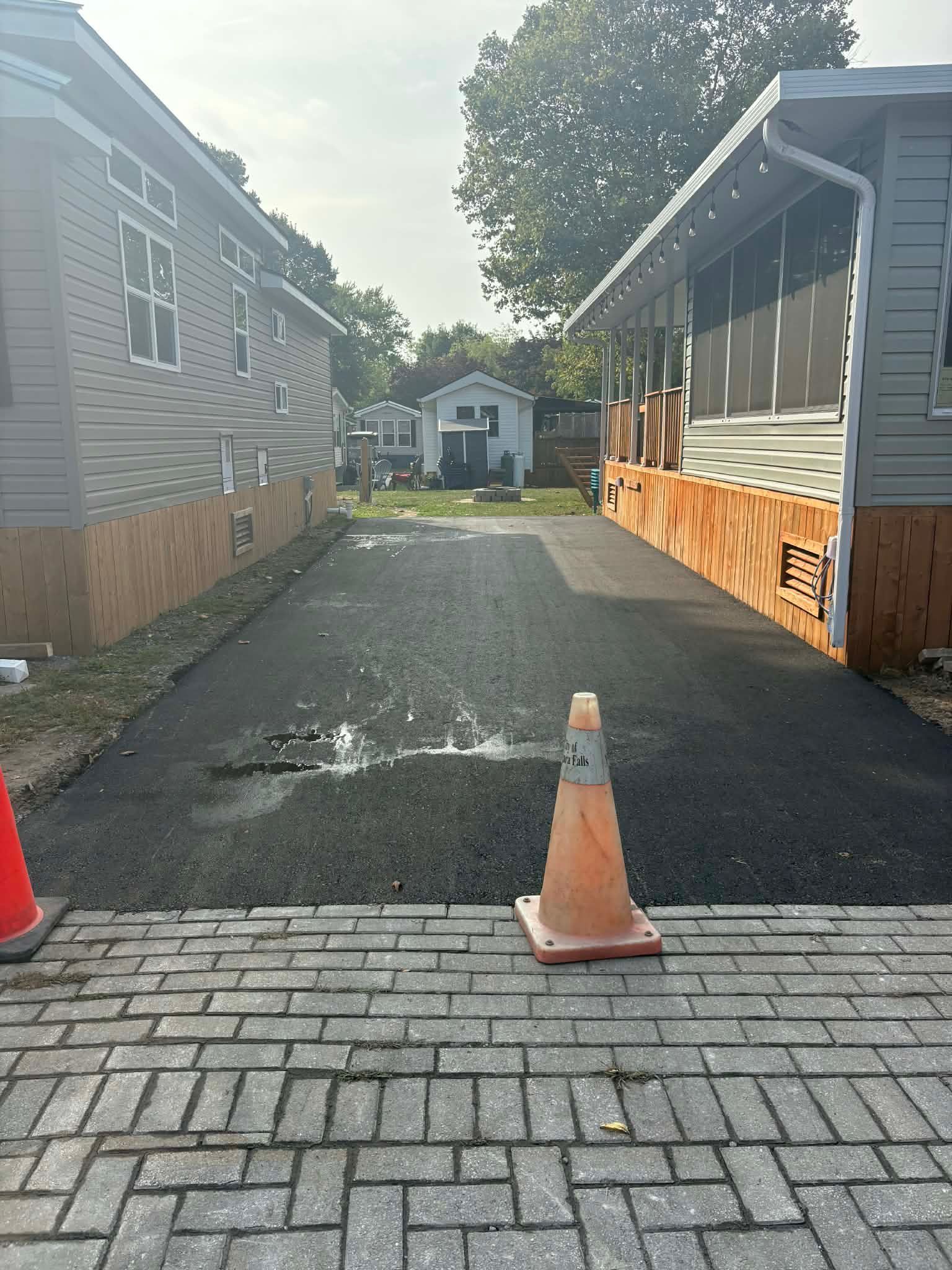 	
Residential driveway paving Niagara