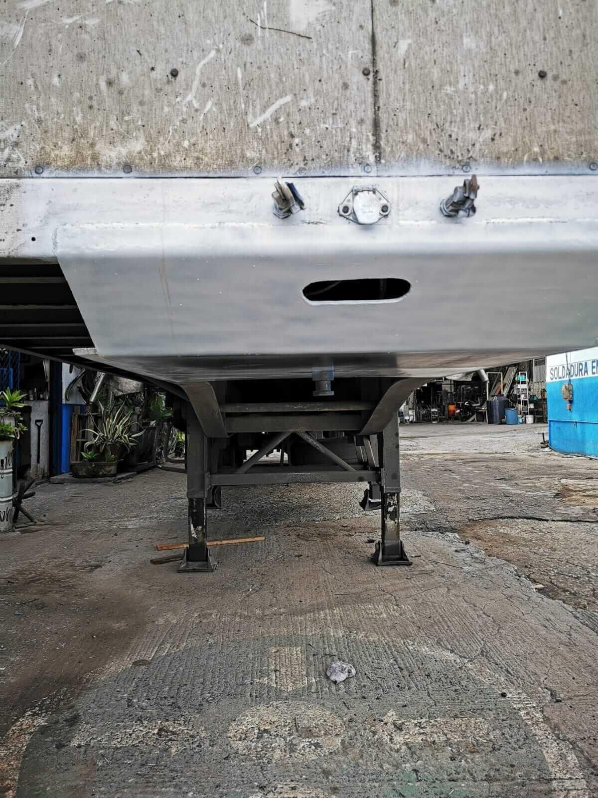 MUELLES Y PARTES AUTOMOTRICES CARRETO – Cambio de plancha, perno rey y limpieza y soldadura a puentes MUELLES Y PARTES AUTOMOTRICES CARRETO – Cambio de plancha, perno rey y limpieza y soldadura a puentes