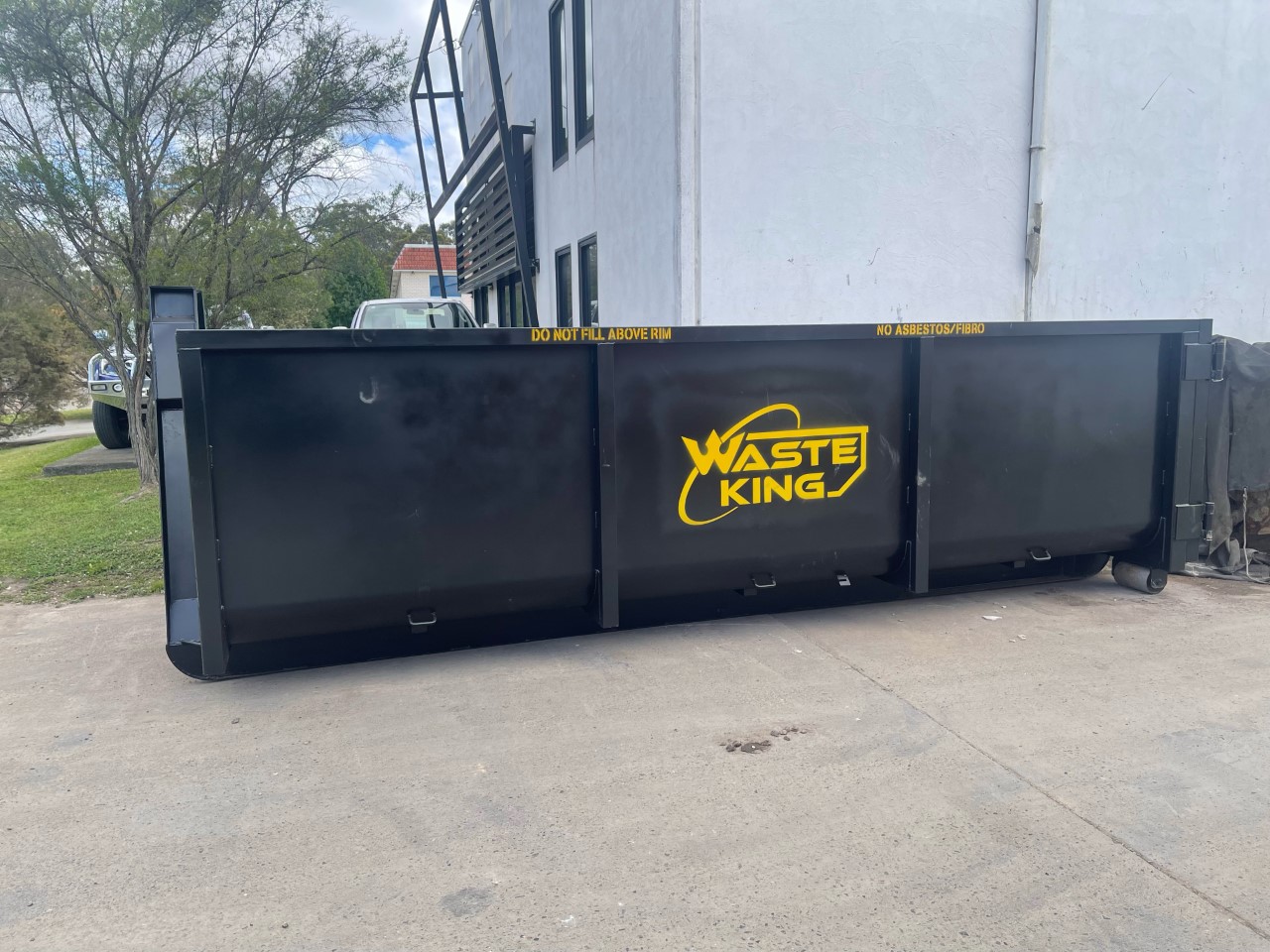 Skip Bin Hire in Forster Waste King