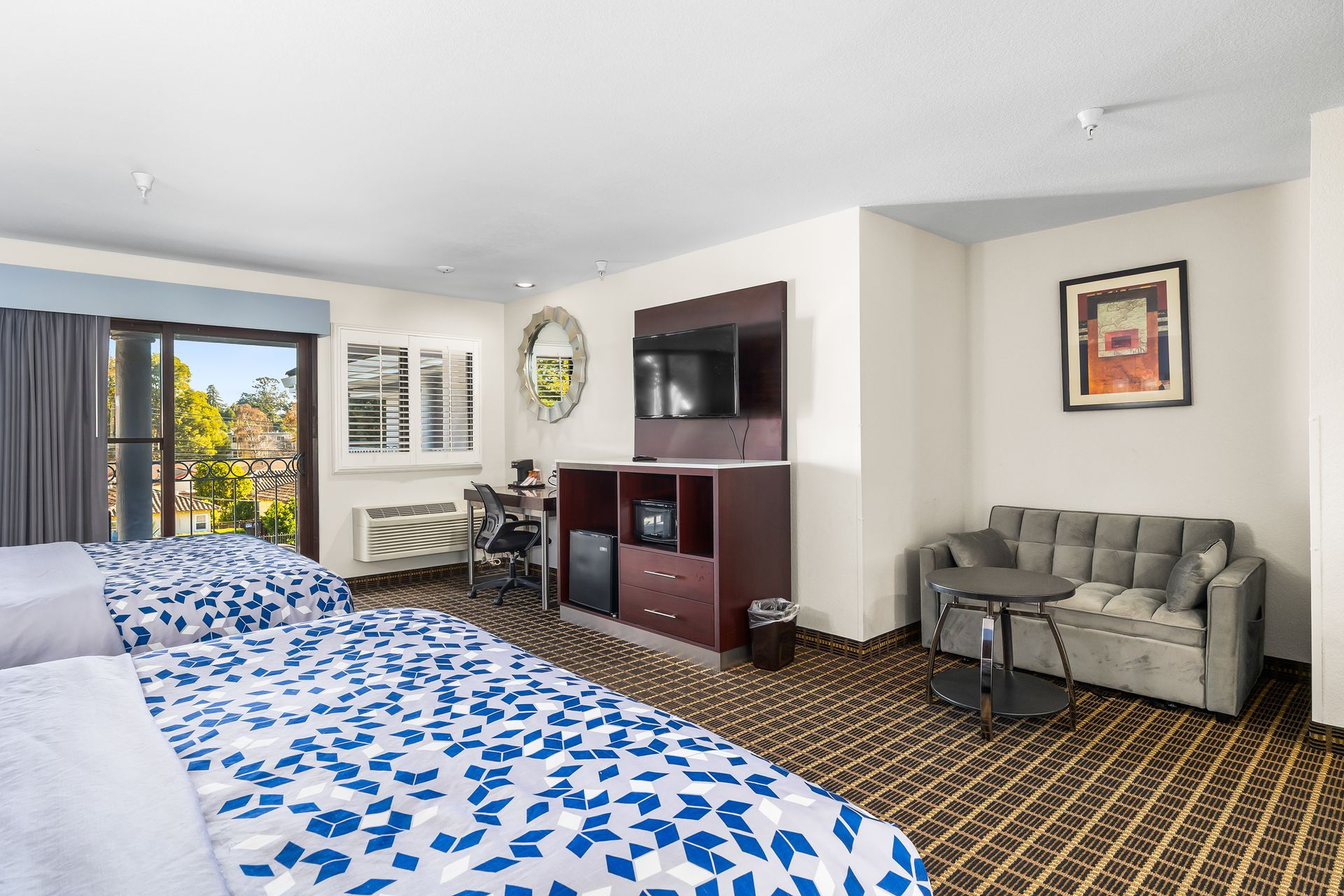 Superior Queen Room with Two Queen Beds