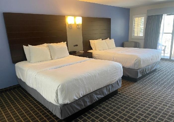 Two Queen Beds - Disability Access