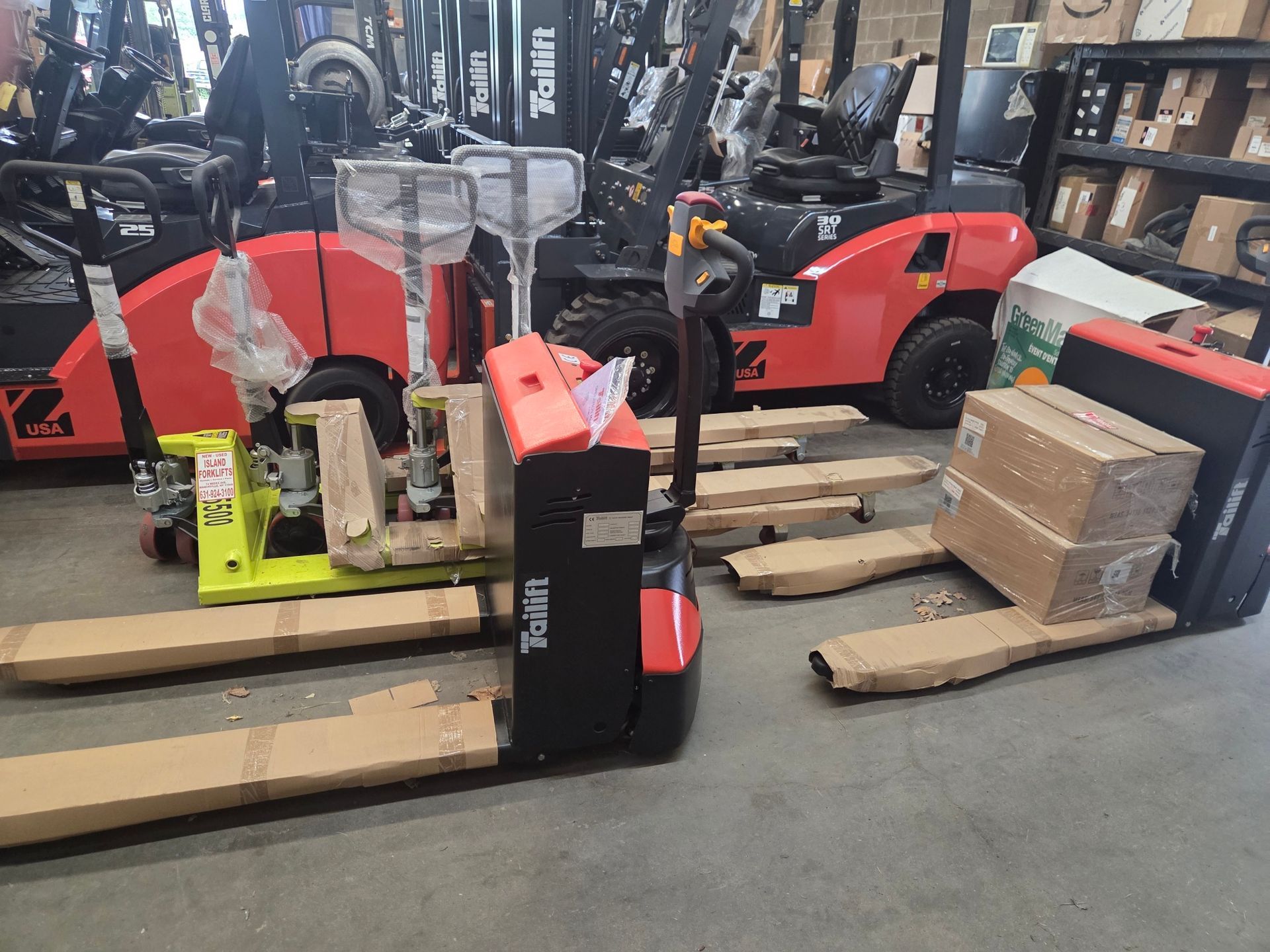 Forklifts — KOMATSU FG25ST-12 Forklift In Manorville, NY
