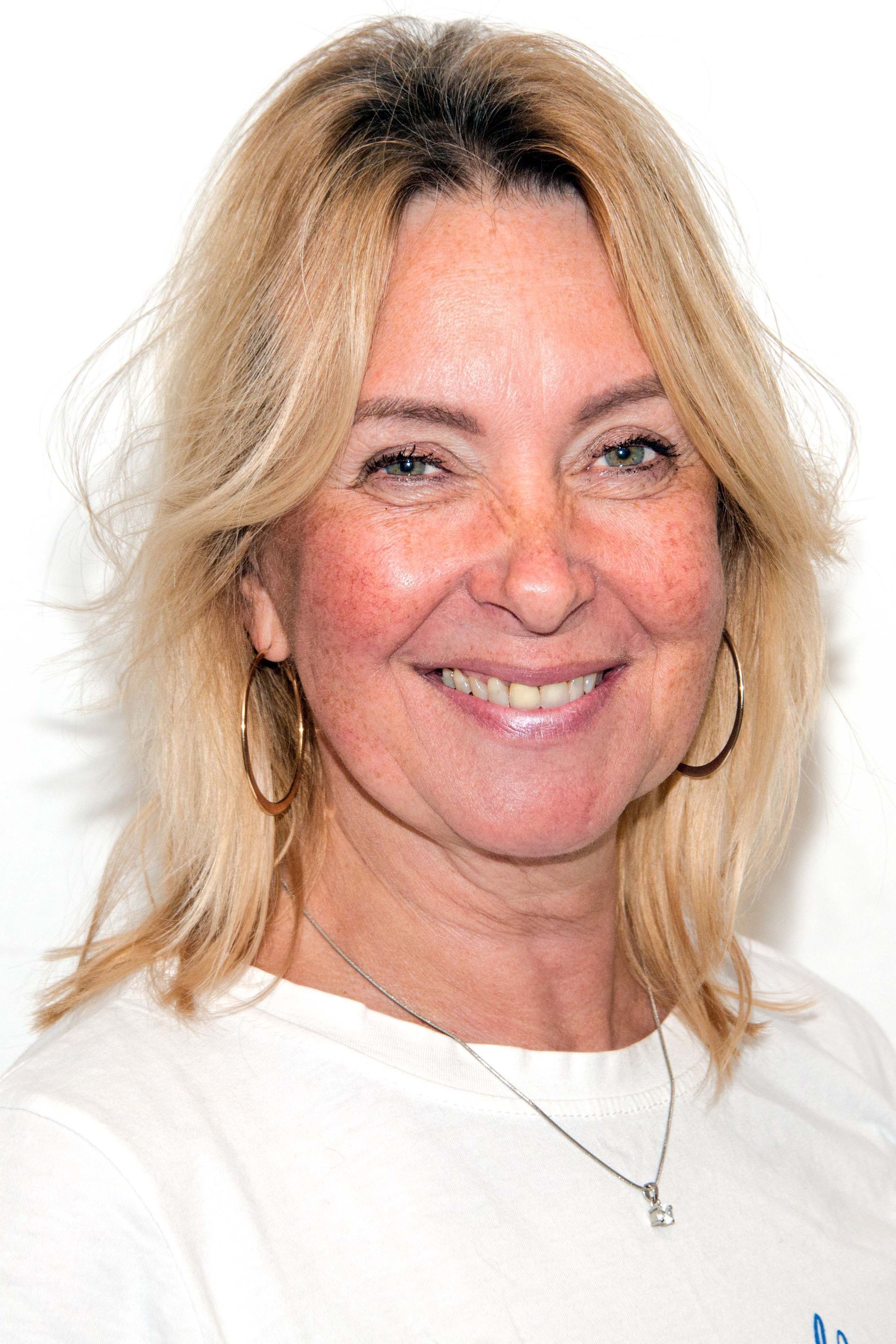 Yvonne van Hattem speelt Lena in de Nederlied musical 't Retro Schaep met de 5 Pooten in Theater Het Zonnehuis in Amsterdam-Noord