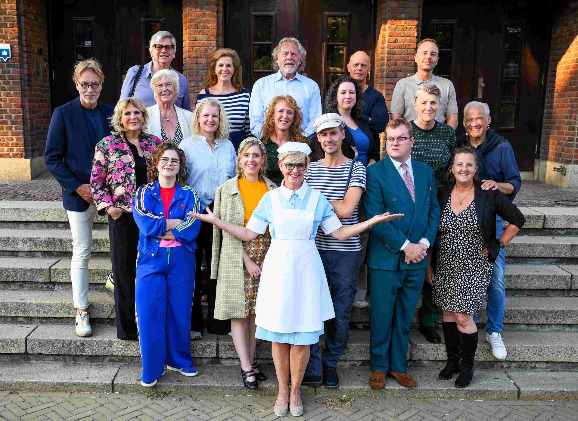 De cast van de musical Ja Zuster Nee Zuster Kerst met Klivia - 19 tot en met 27 december in Amsterdam