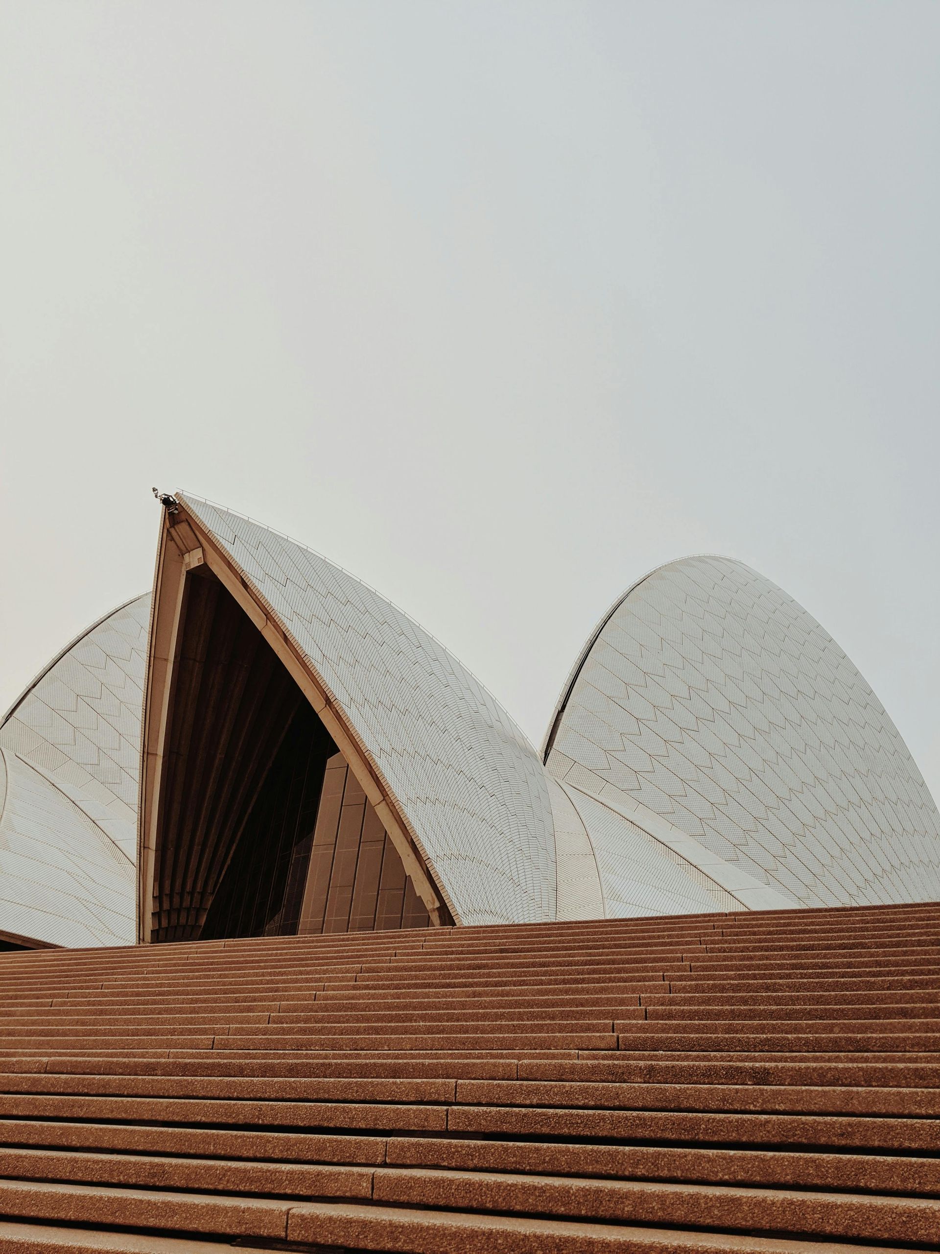 Iconic Sydney Opera House symbolising Copeland Roberts’ location as a trusted coin auction house in Australia.