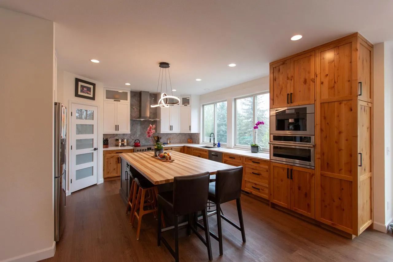 Luxury Meets Functionality: Elevating Home Design with Sharp Construction