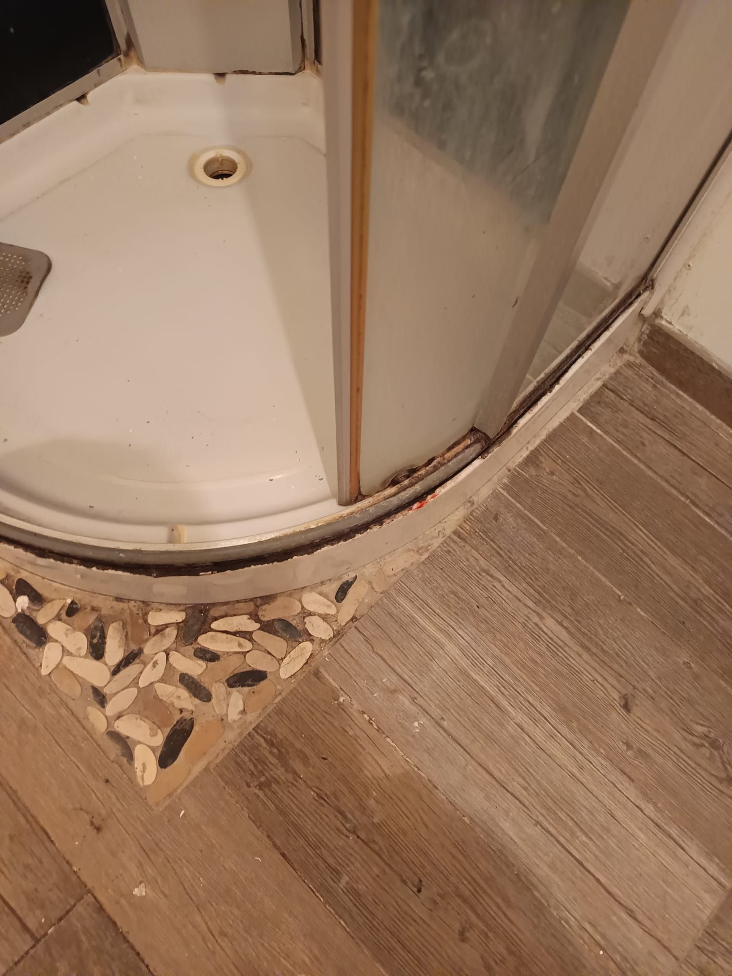Salle de bains rénovée par Debray Agencement