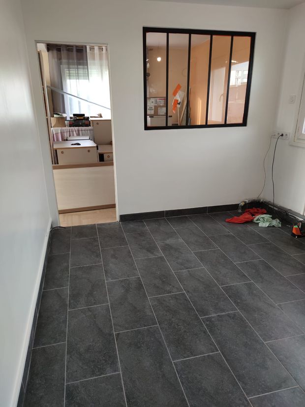Rénovation d'une pièce avec l'intégration d'une verrière