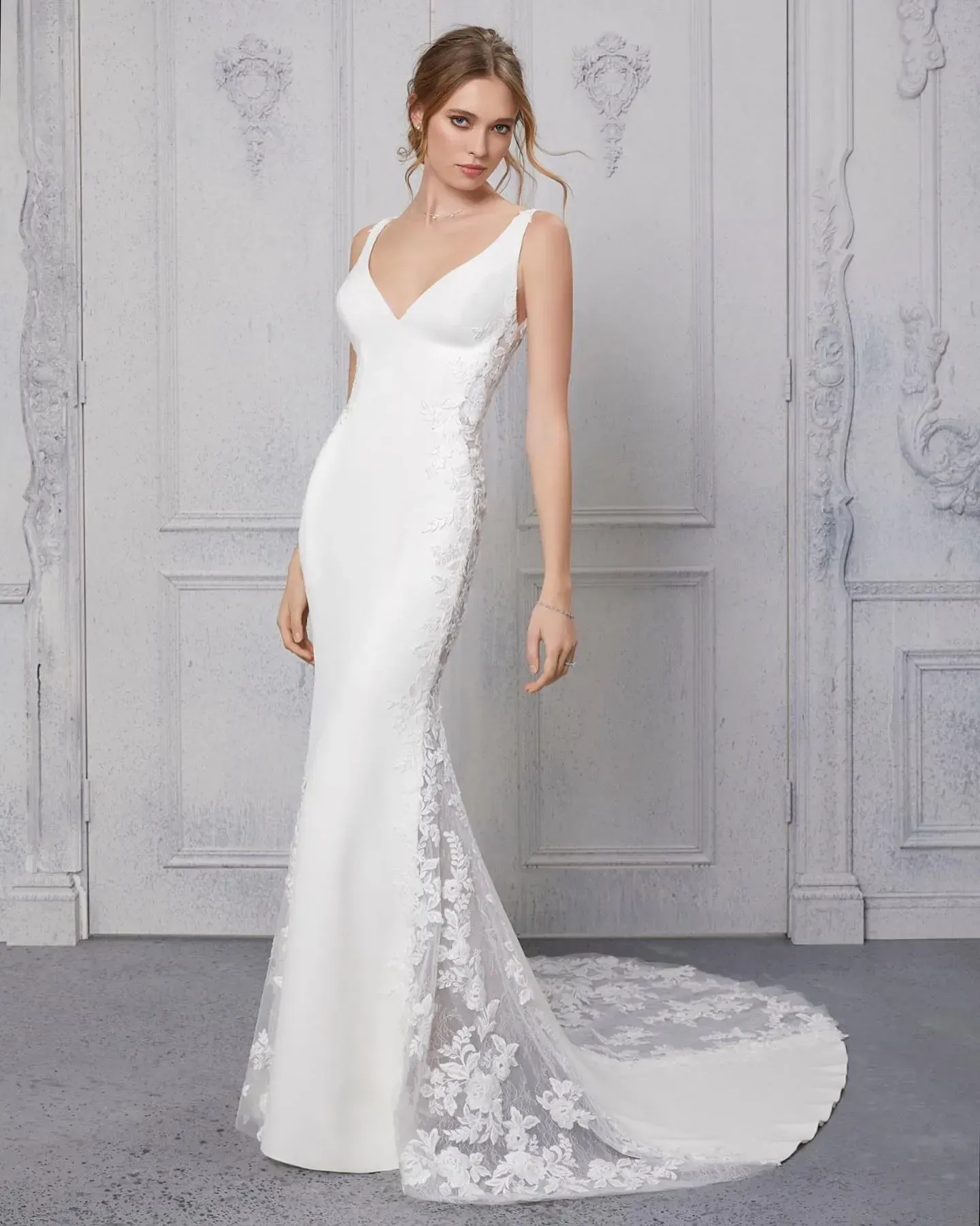 donna in abito da sposa