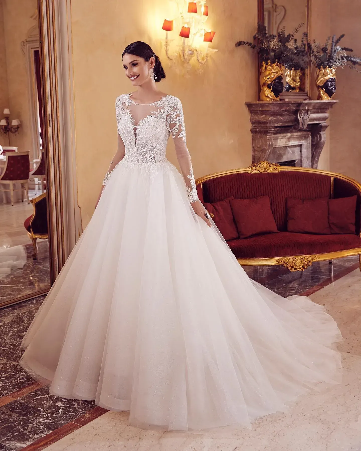 donna in abito da sposa