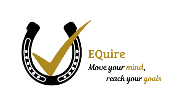 Zwart hoefijzer met gouden vinkje,