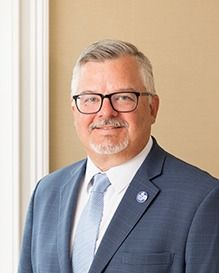 Dan Ostrowski
