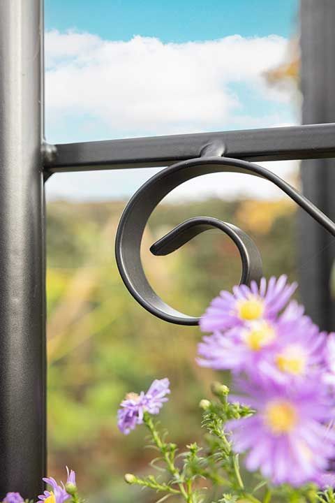 metal frame 4