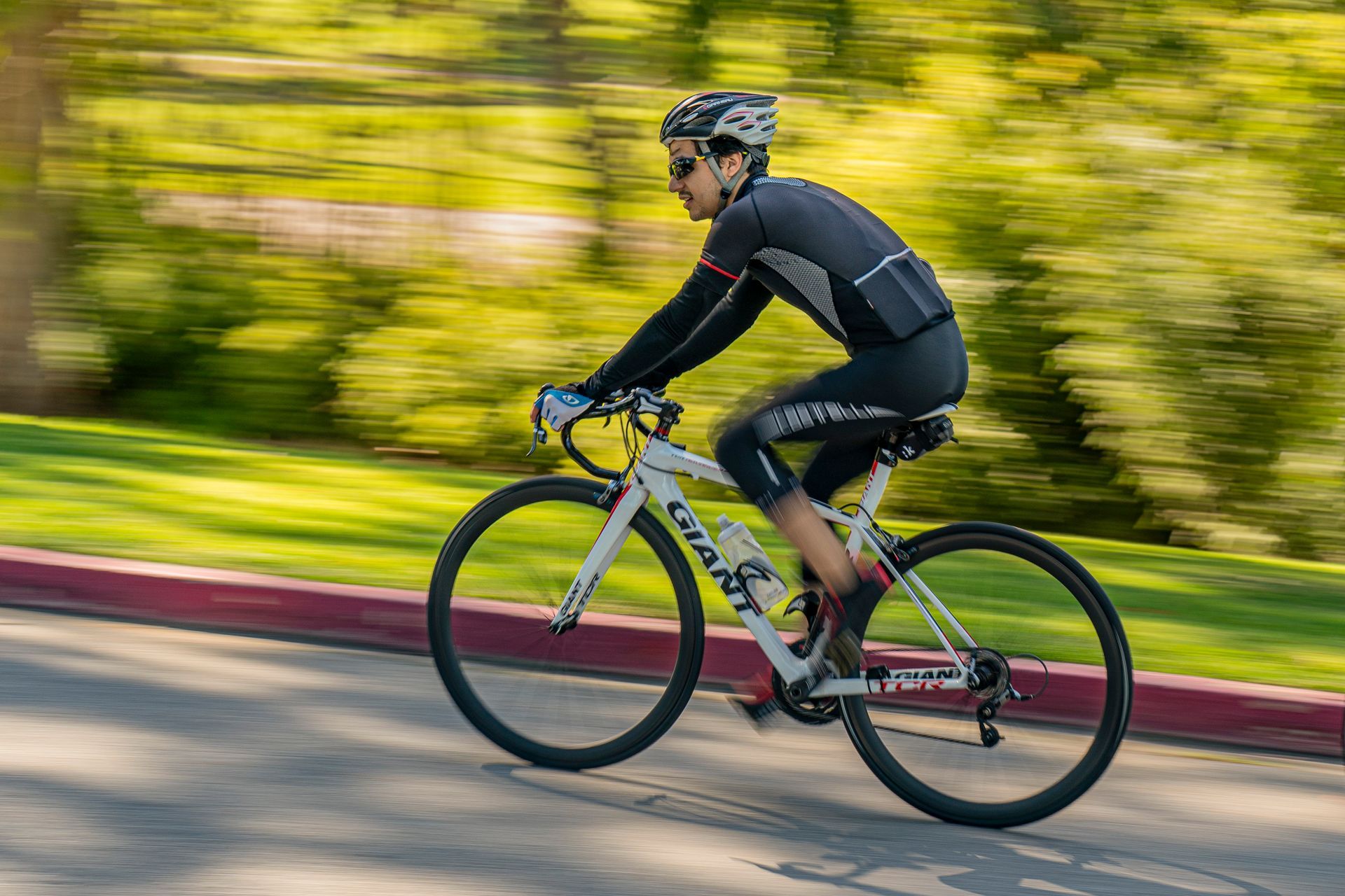 Introduction to Sports and Action Photography! Sponsored by Tamron image