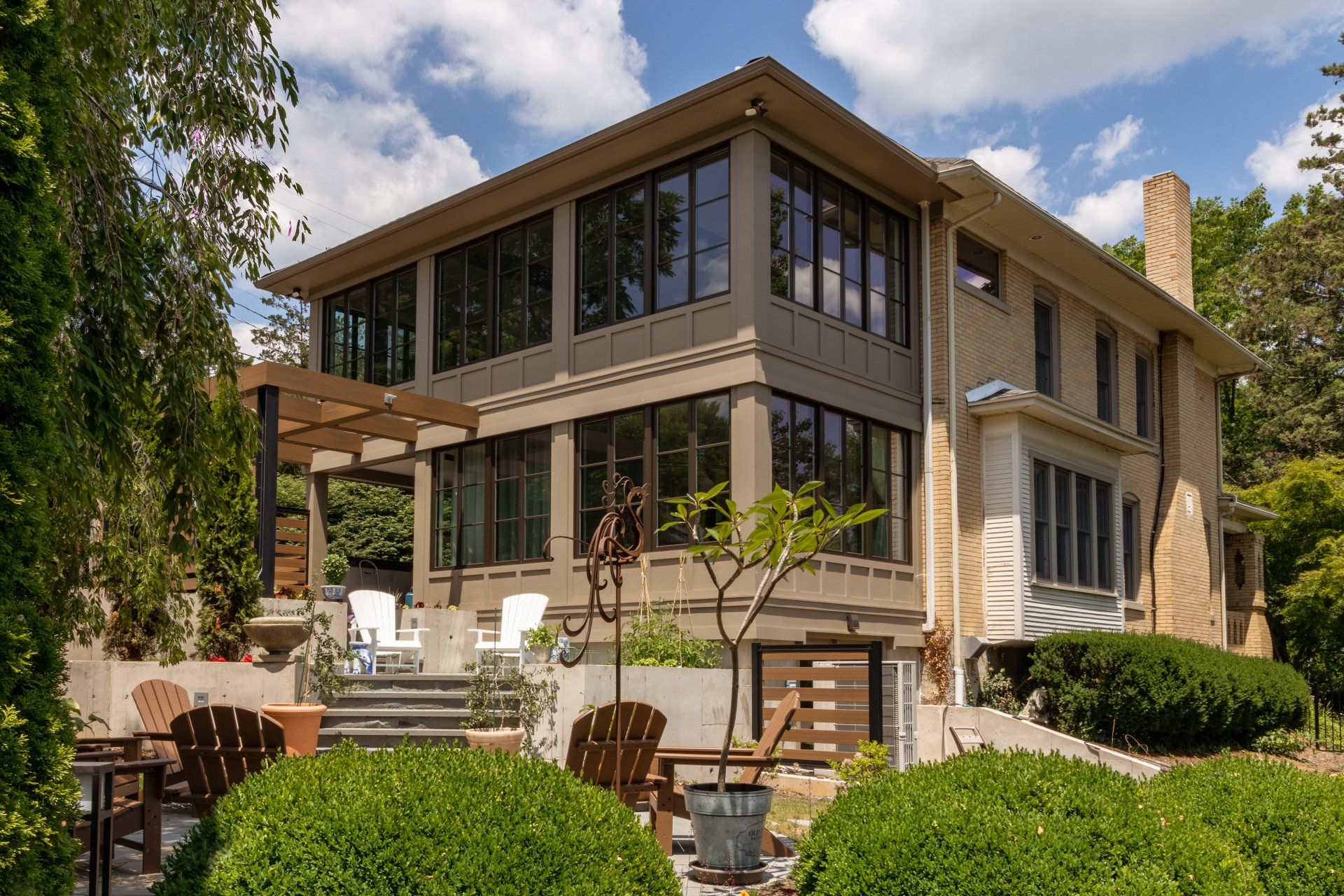 Exterior design and architectural features in State college