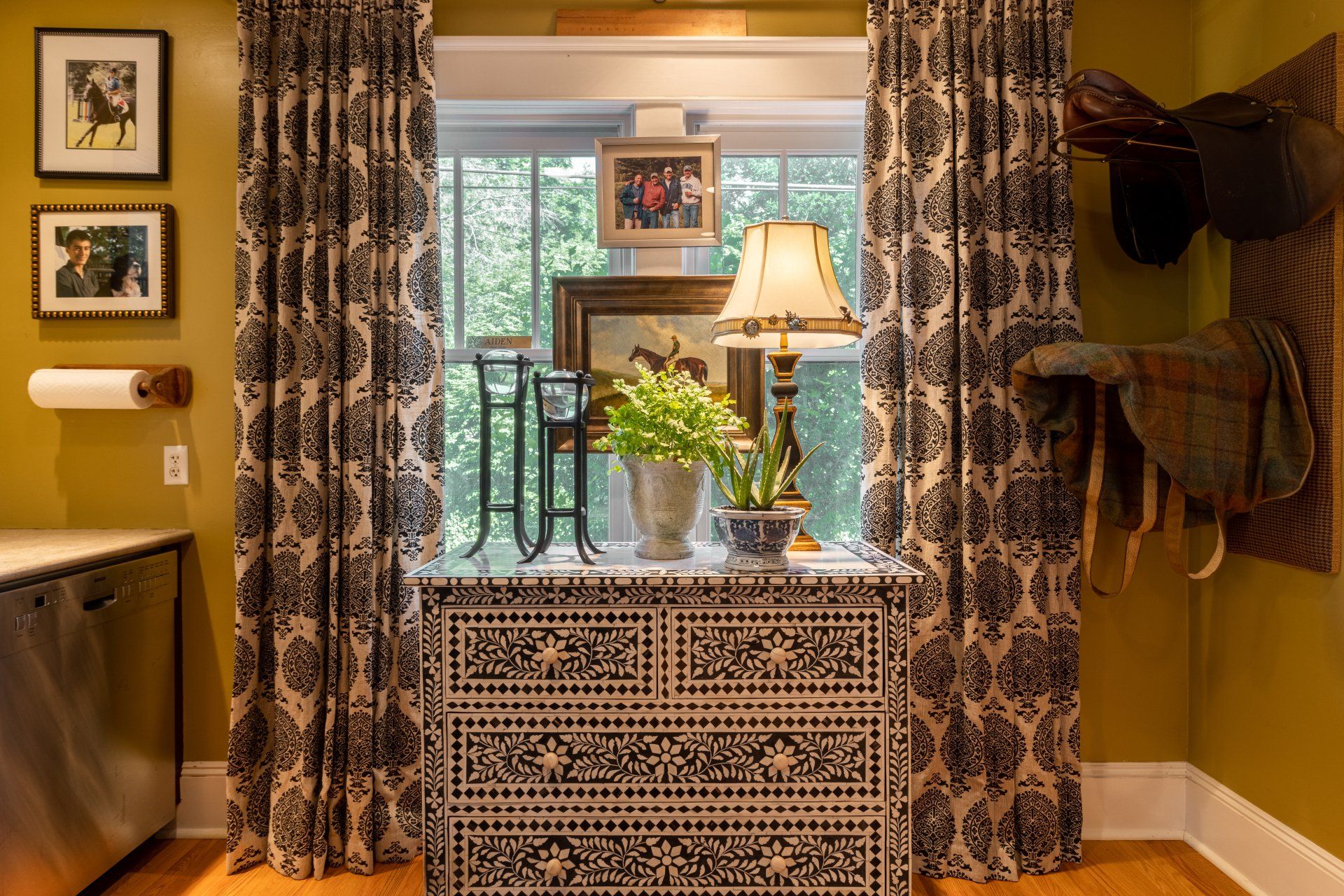 Interior decor features morpheus