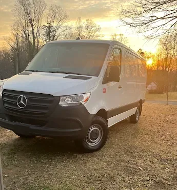 Mercedes Sprinter auto glass repair in Mount Airy, NC Mercedes Sprinter auto glass repair in Mount Airy, NC
