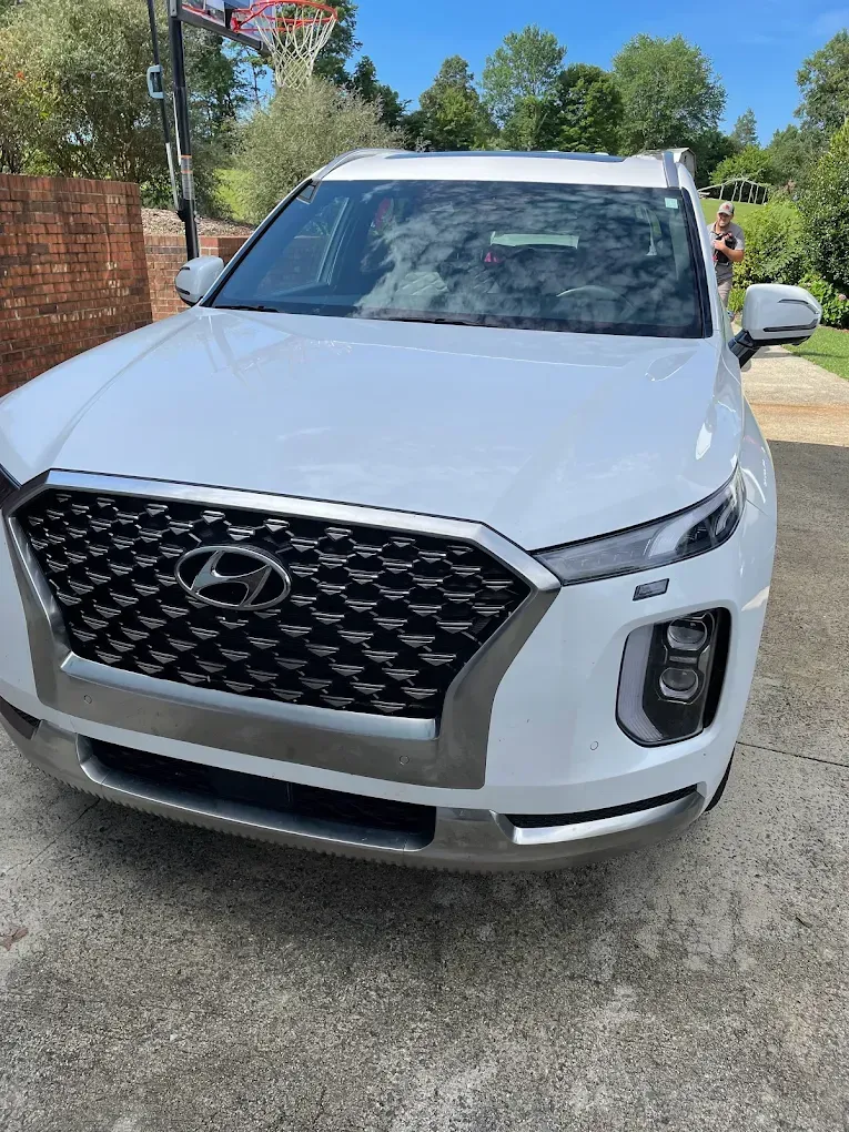 Hyundai windshield replacement in Mount Airy, NC Hyundai windshield replacement in Mount Airy, NC