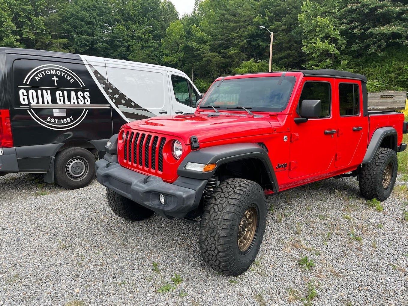 Jeep auto glass repair in Airy, NC Jeep auto glass repair in Airy, NC
