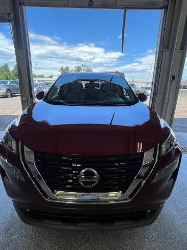 Nissan auto glass repair in Mount Airy, NC Nissan auto glass repair in Mount Airy, NC