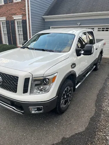 Windshield replacement near Mount Airy, NC Windshield replacement near Mount Airy, NC