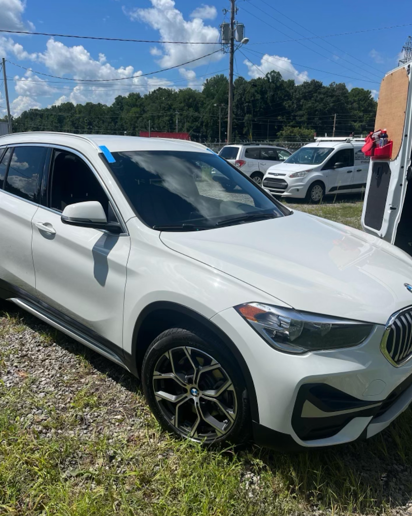 Windshield replacement in Lewisville, NC Windshield replacement in Lewisville, NC