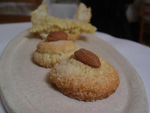 Almond tea cookies