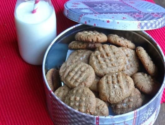 Almond butter cookie