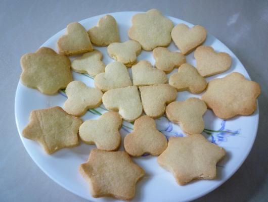 Almond butter cookies
