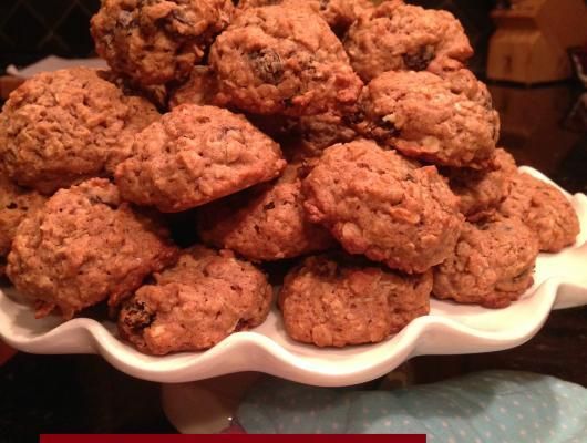 The Best Oatmeal Raisin Cookies