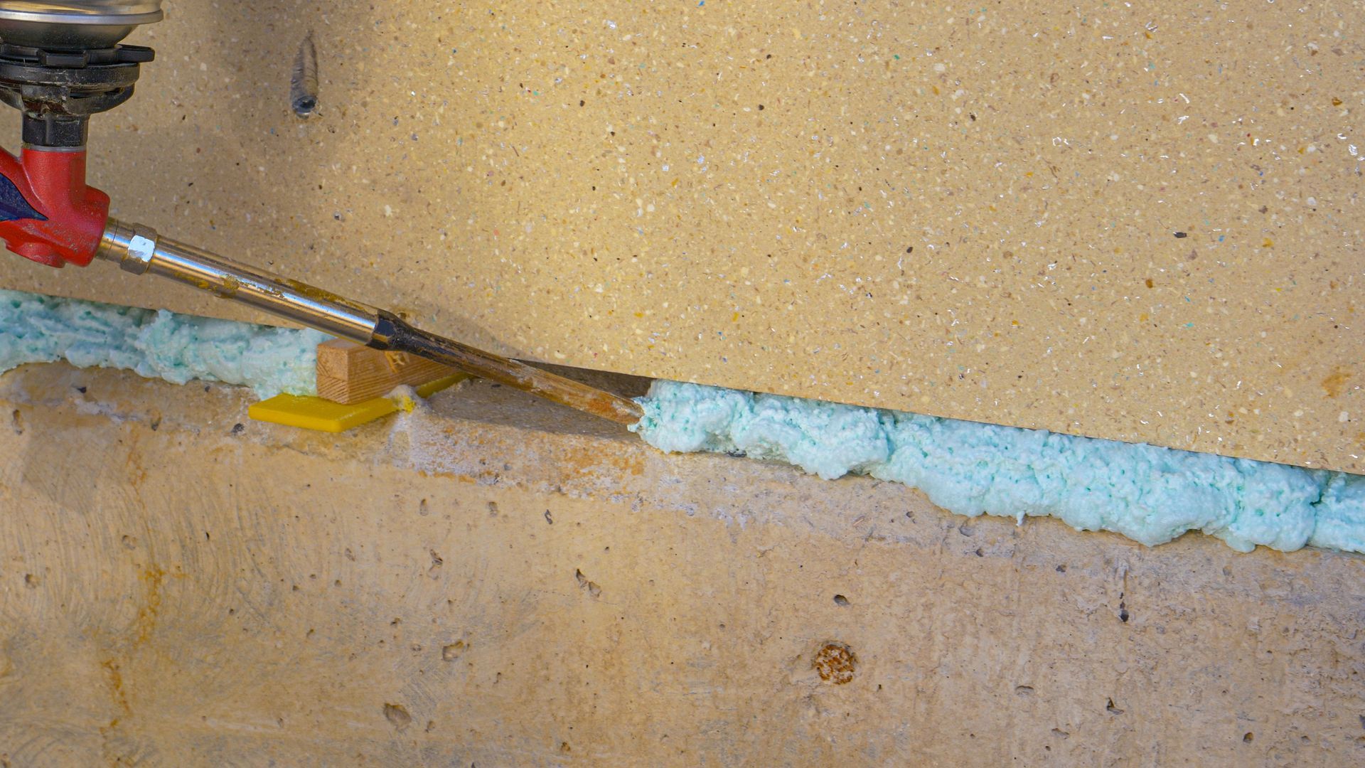 Insulation in a wall crack