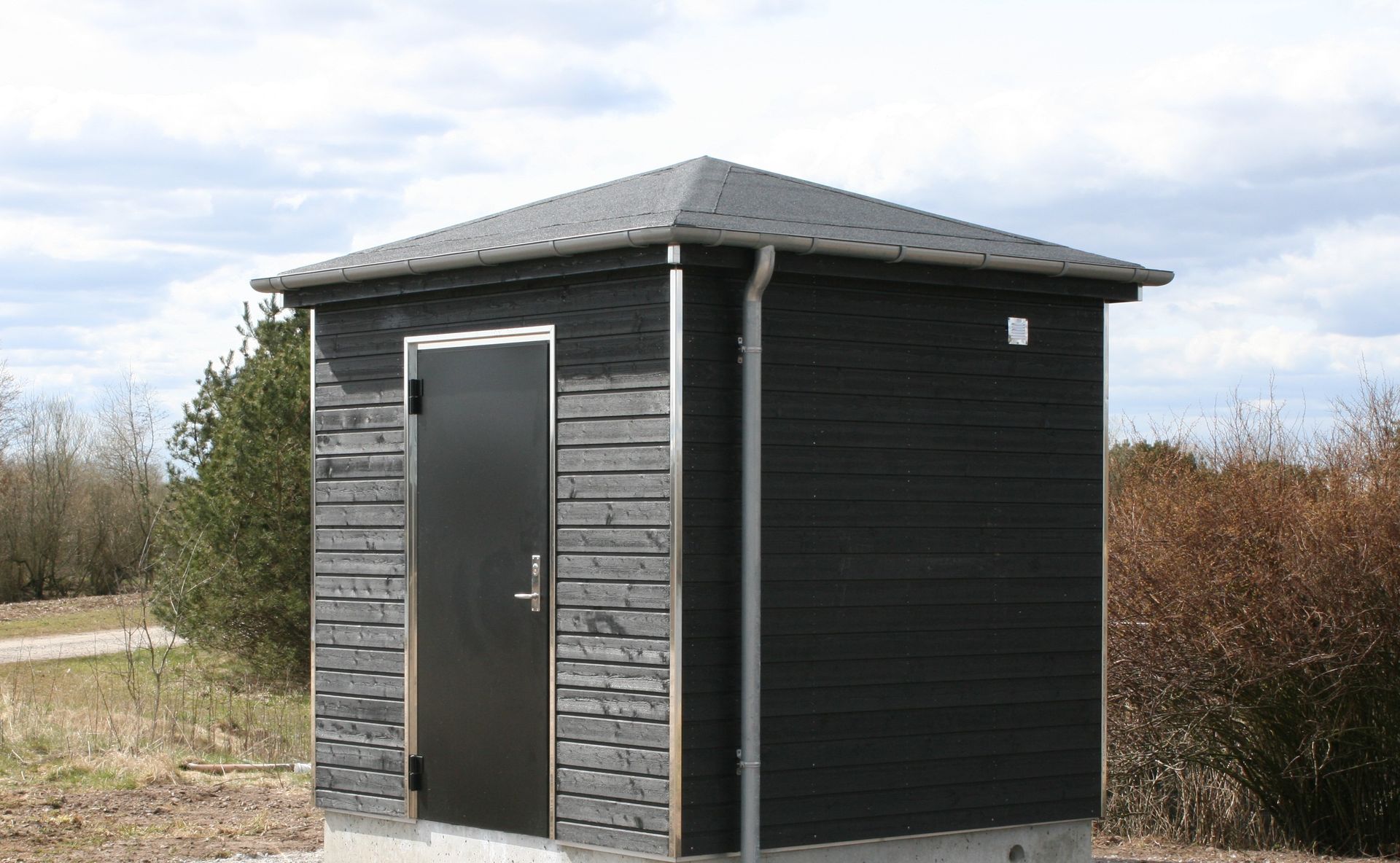 Basic toiletbygninger | ZENZO TOILETS